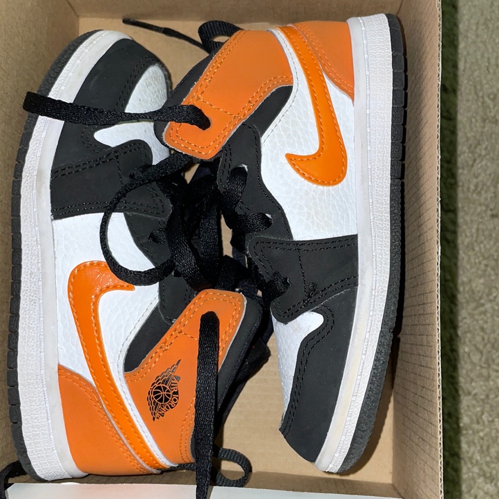 Toddler Jordan 1 Mid